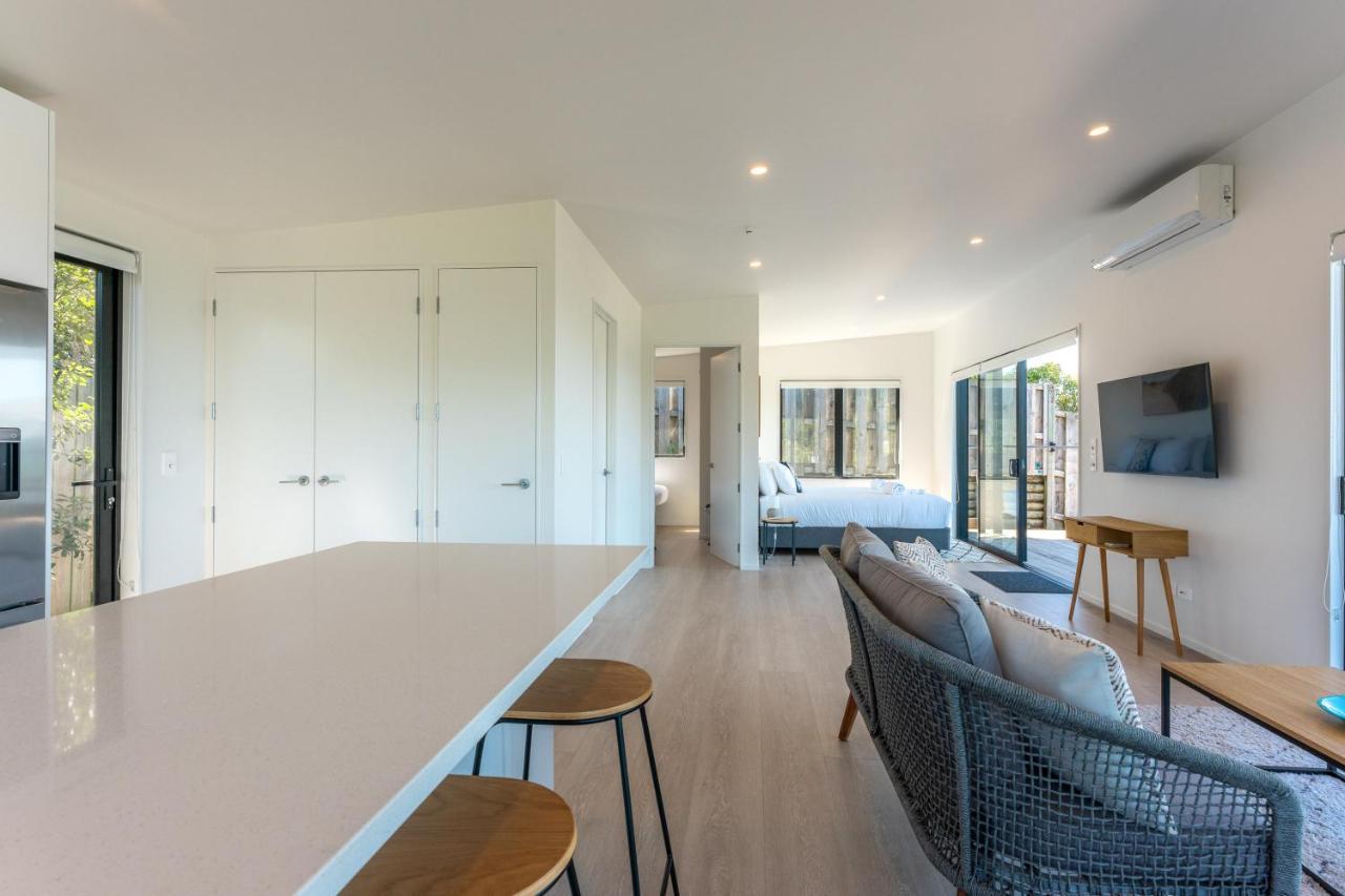 Luna Cottage. Stunning Ocean Views On Waiheke Oneroa Eksteriør bilde